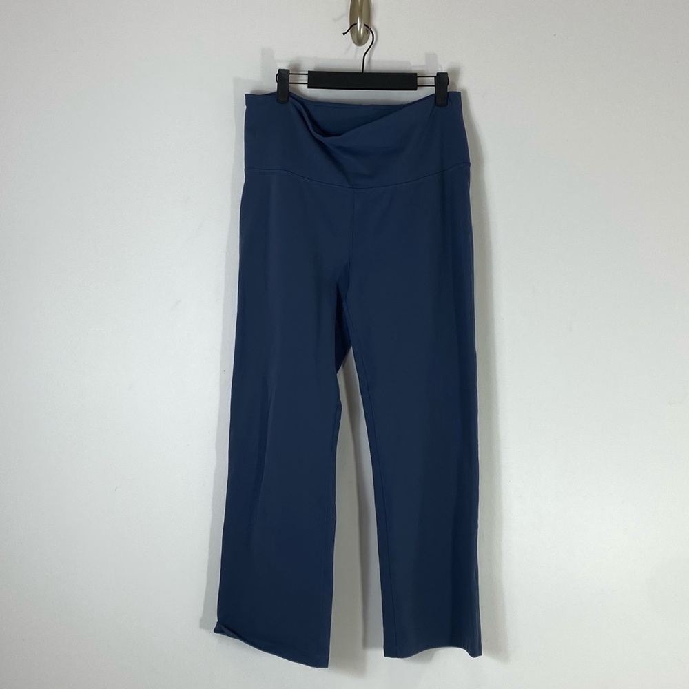Calia dusty blue flared yoga pants - size Xl - B56